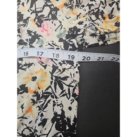 Lauren Ralph Lauren Women's V-Neck Top Floral Ruffle Long Sleeve Size M - Picture 8 of 9